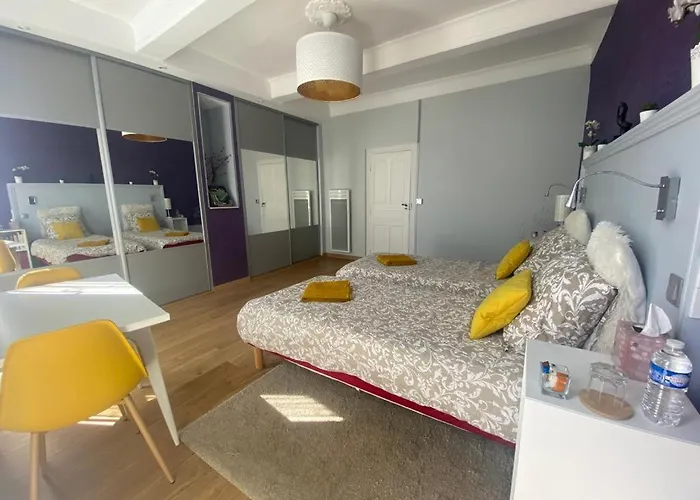 홈스테이 Privee Au Calme Excellente Prestation 카스텔나우다리